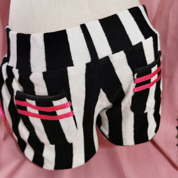 Glamorous Jane Shorts Size Women's Sz Small Black Striped Gyaru Gal Kawaii Style - Picture 6 of 6